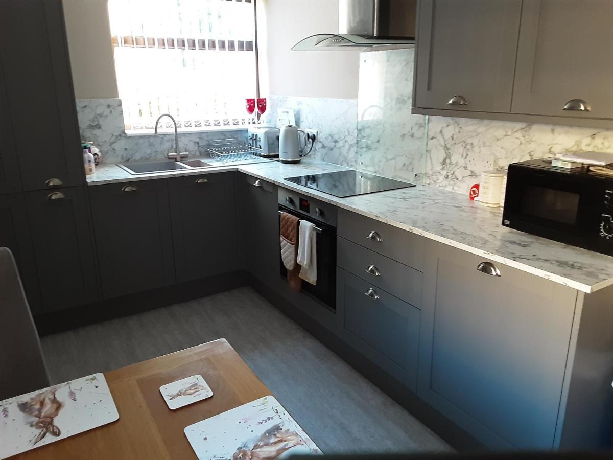 3-Bed Bungalow Near Conwy Valley Close To Castle Colwyn Bay Ngoại thất bức ảnh